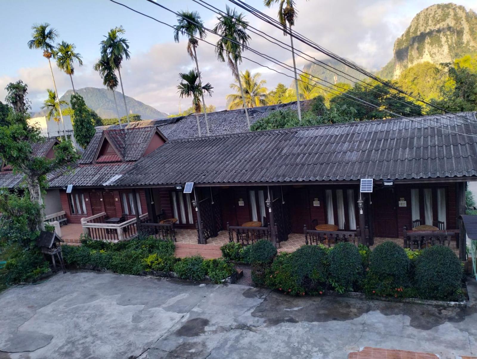 Bungalows Le Jardin Vangvieng ヴァンヴィエン エクステリア 写真